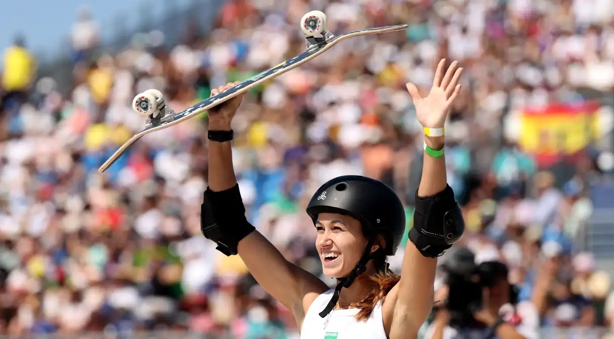 Dora Varella garante vaga na final do Skate Park feminino e disputará medalha ainda hoje