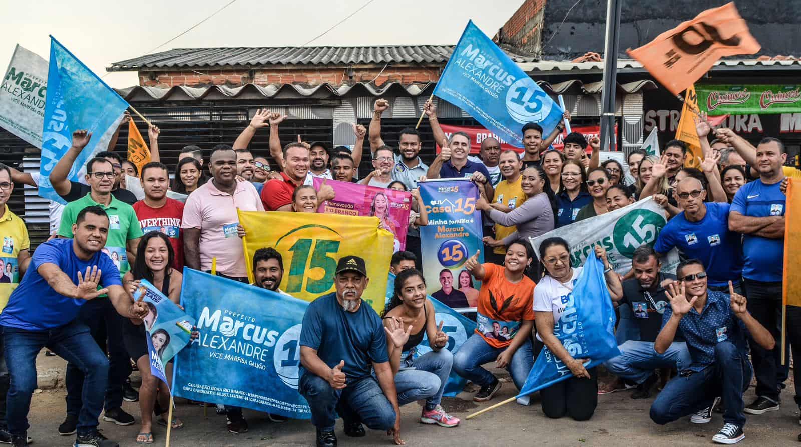 Marcus Alexandre abre mais duas “Casas 15” e garante pavimentar ruas do Vitória e Eldorado