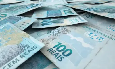 dinheiro notas de 100 1