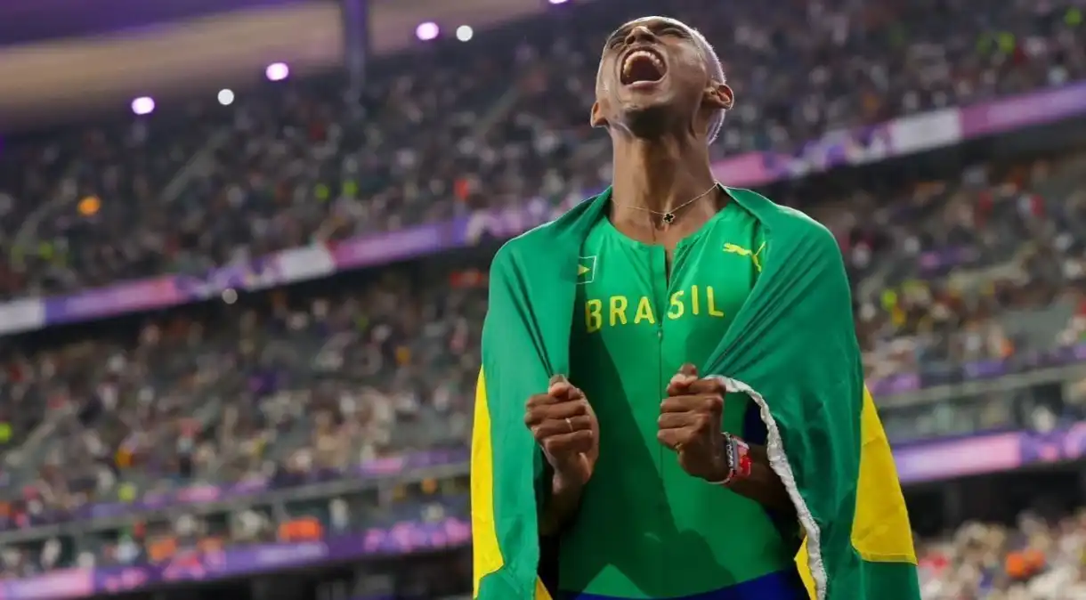 BRONZE! Alison dos Santos conquista bronze nos 400m com barreiras em Paris