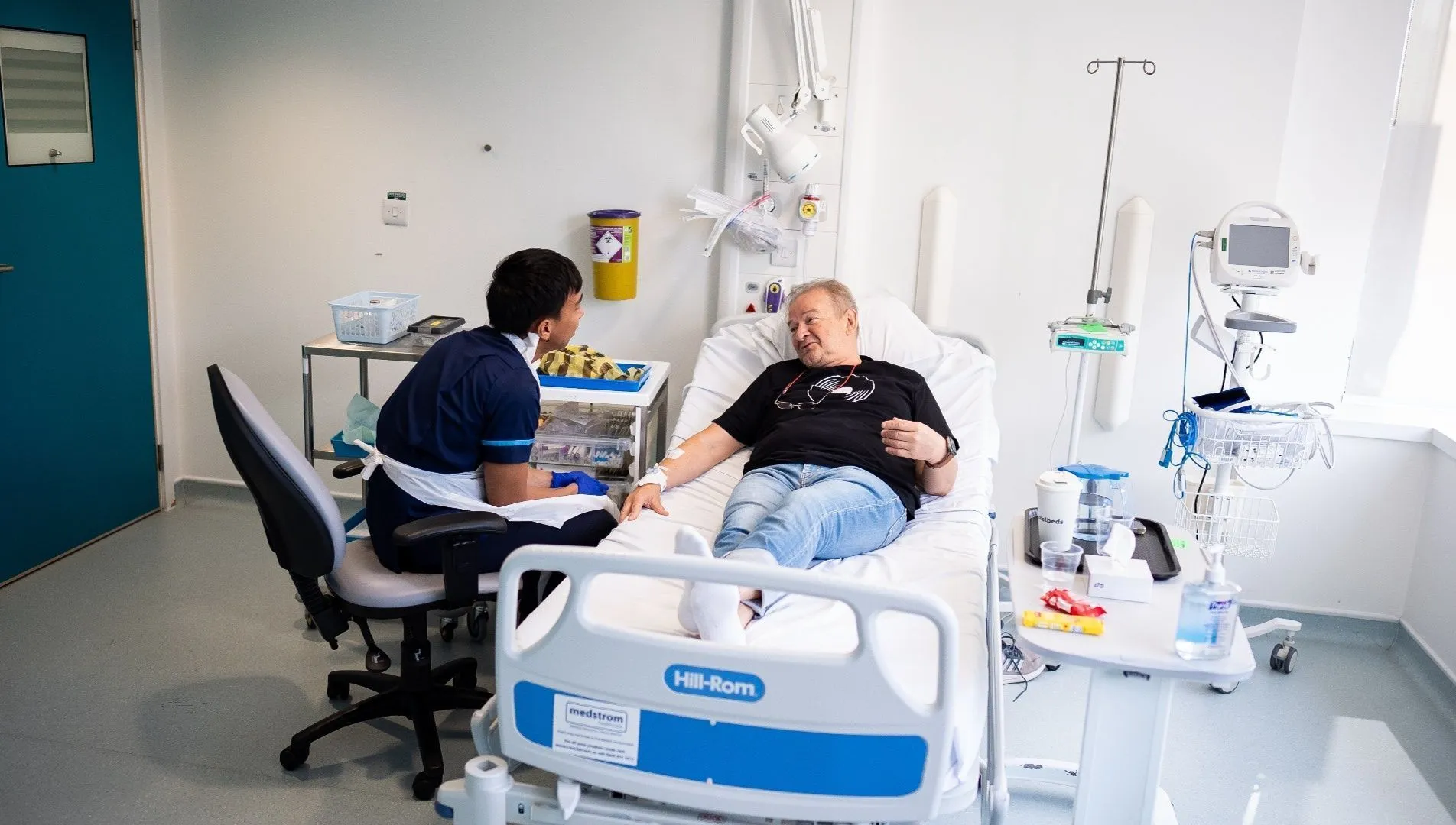 Primeiro paciente recebe vacina contra câncer de pulmão no Reino Unido