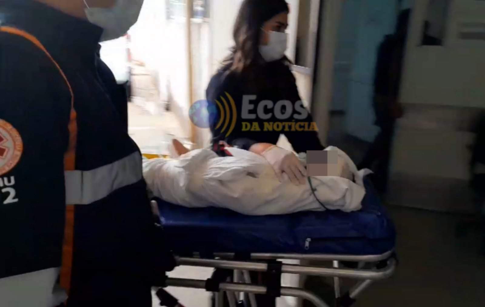 Mãe atropela criança de 1 ano ao tentar tirar carro da garagem em Rio Branco