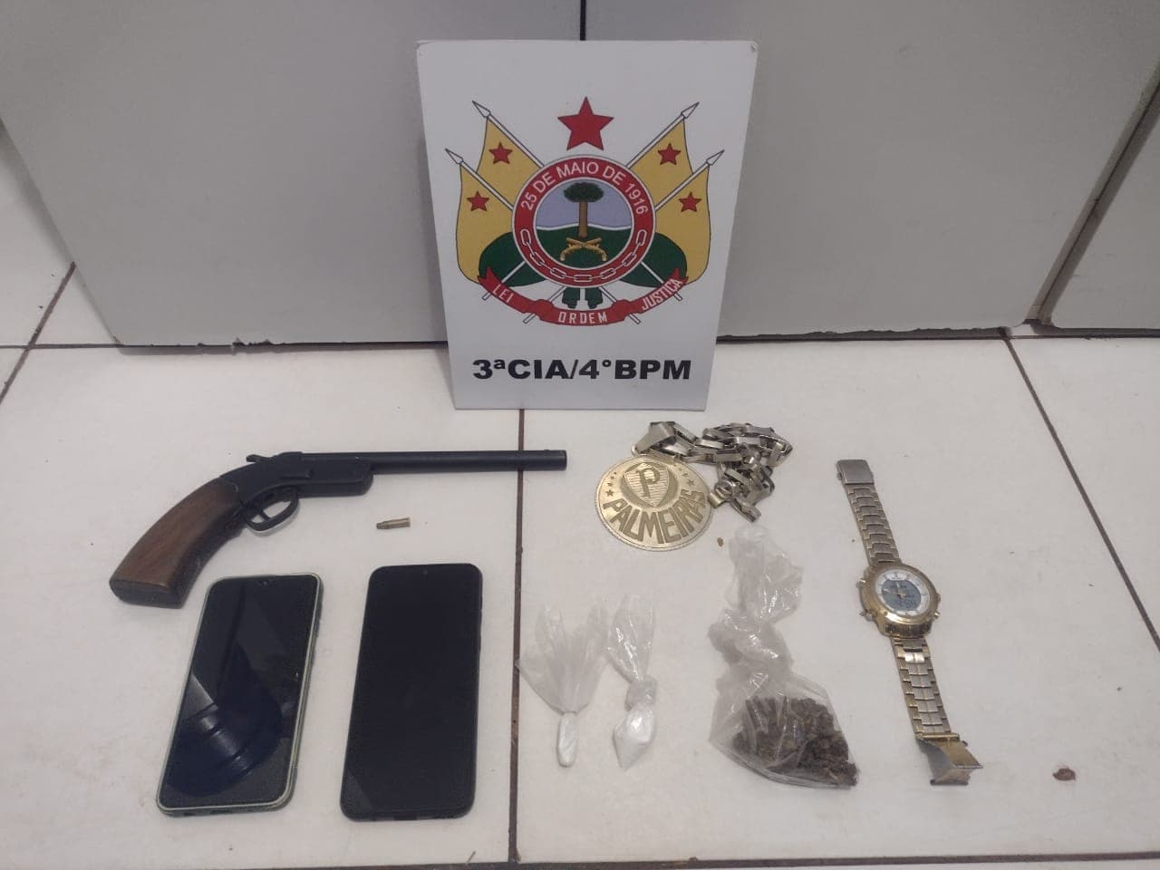 Homem é preso por tráfico de drogas, posse ilegal de arma de fogo, em Acrelândia