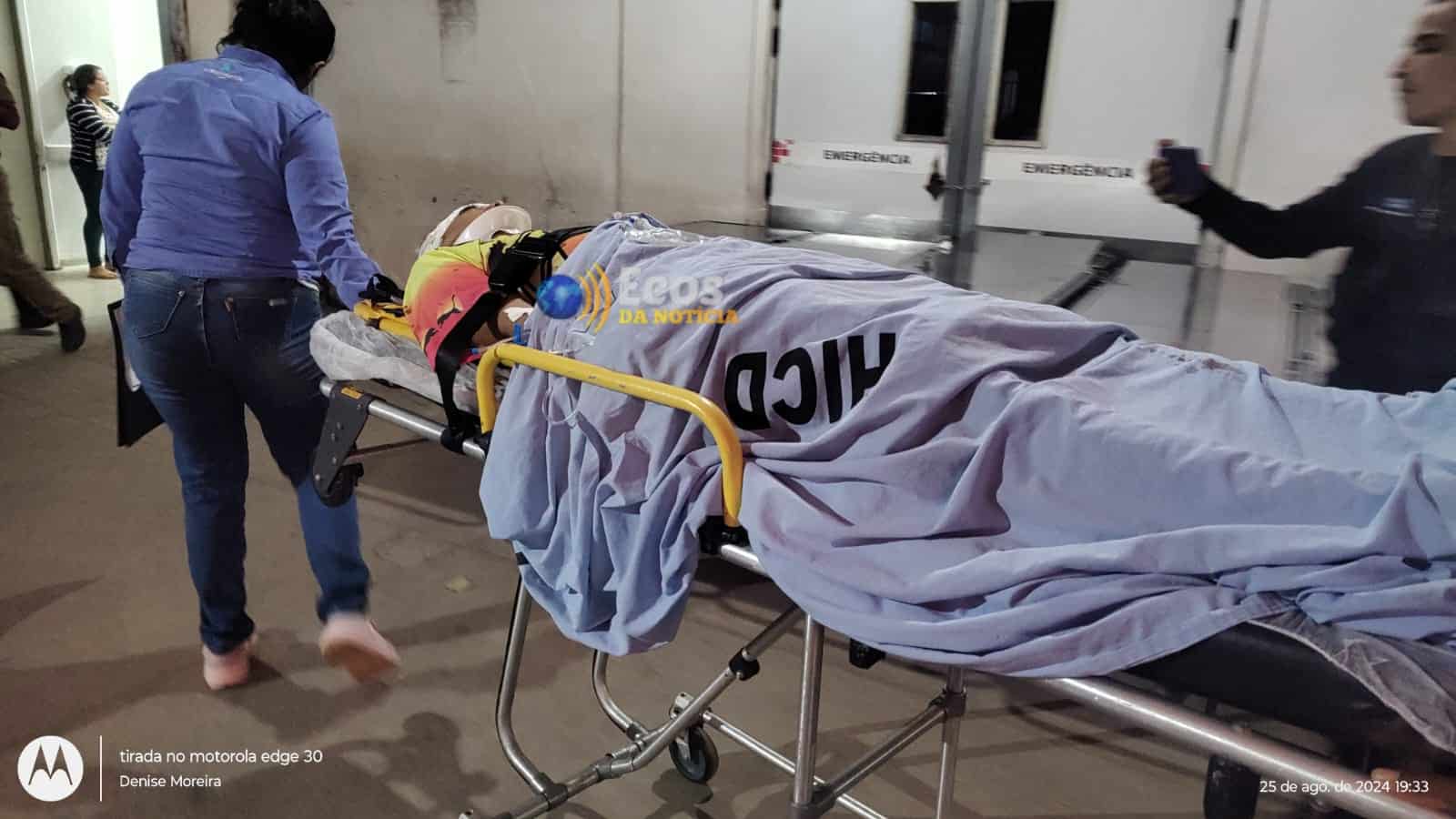 Jovem fica gravemente ferido em acidente entre moto e caminhonete em Vista Alegre do Abunã