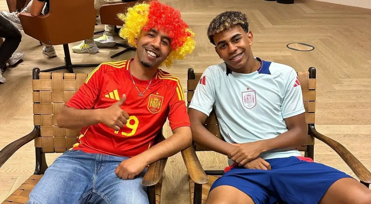 Pai de Lamine Yamal é esfaqueado e internado em estado grave em Barcelona, diz jornal