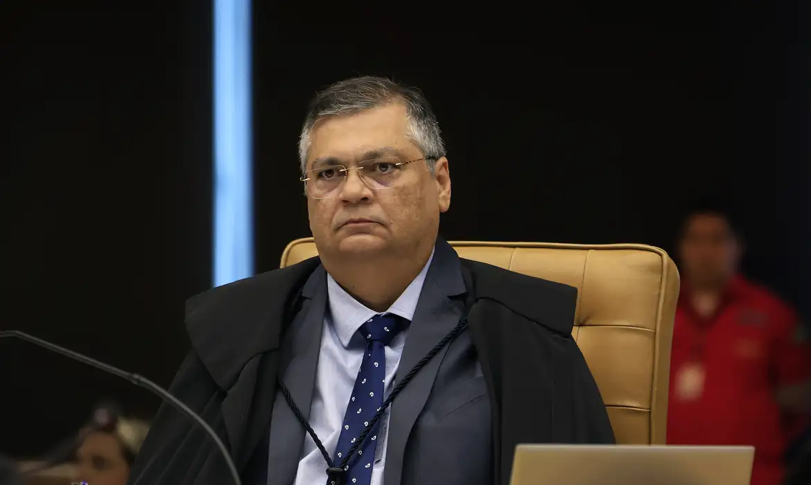 STF: Flávio Dino marca para 10 de outubro audiência para debater orçamento secreto
