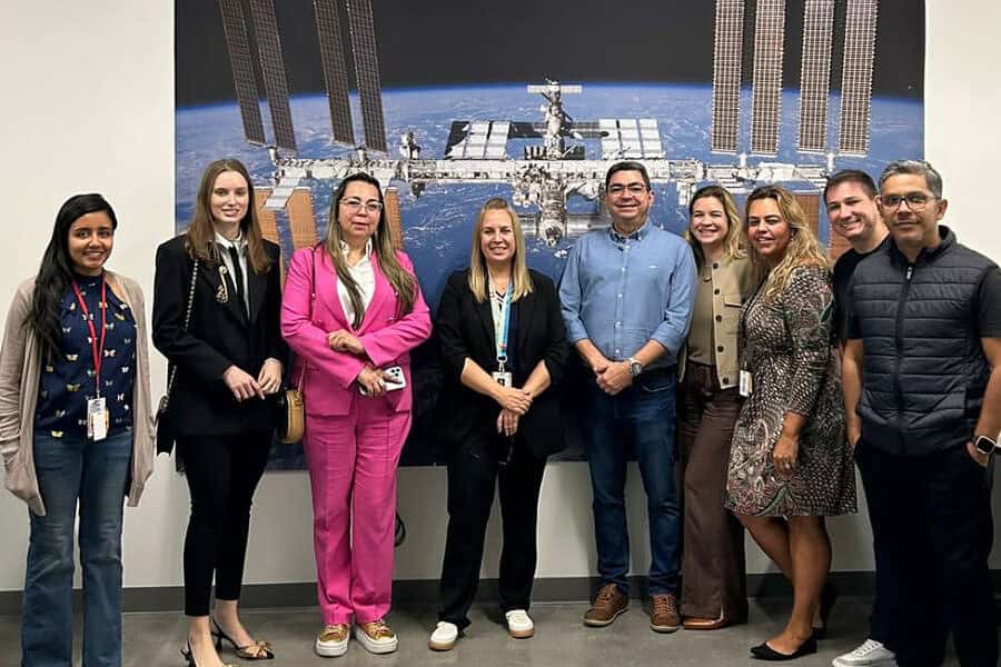 Frame-464-46-900x641