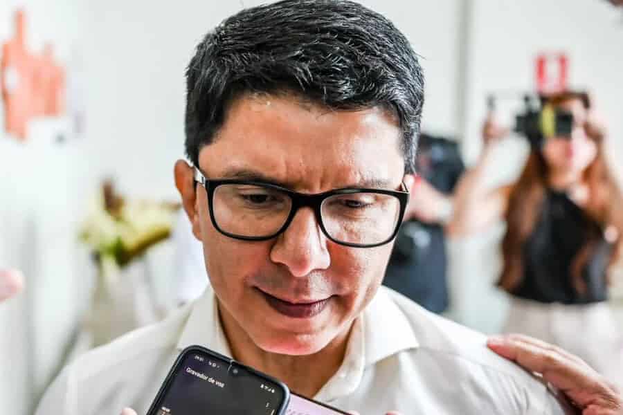 Frame-464-59-900×641-1 Frame-464-59-900x641-1