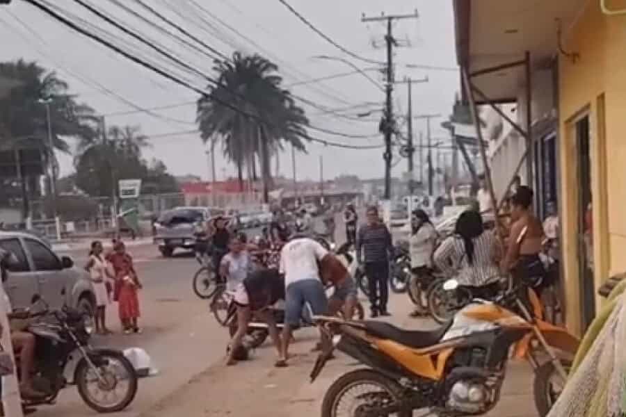 Frame-470-20-900×641 Frame-470-20-900x641