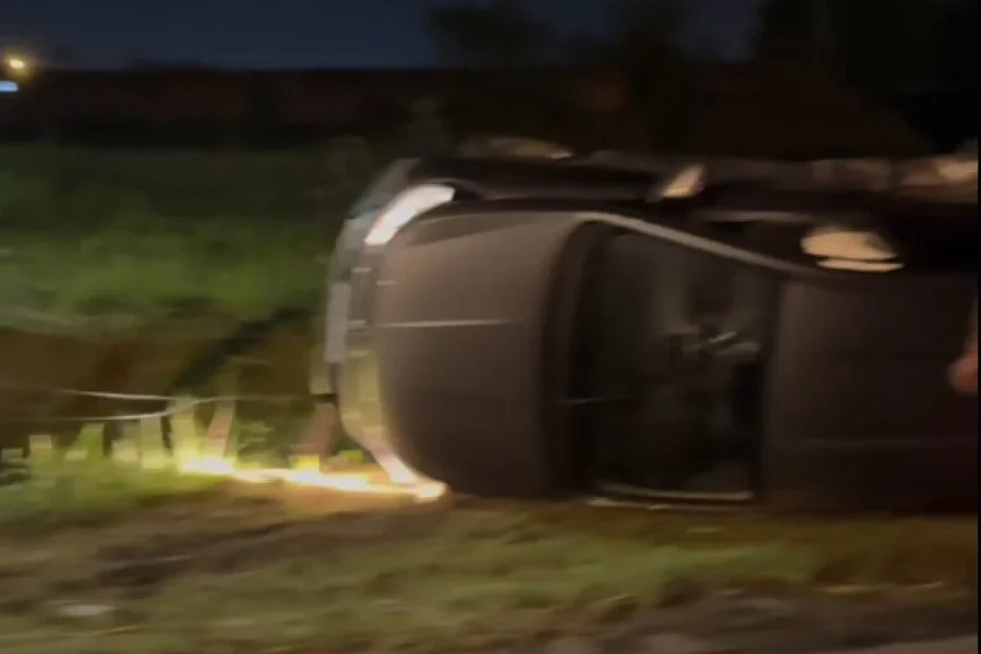 Frame-470-85-900×641 Frame-470-85-900x641