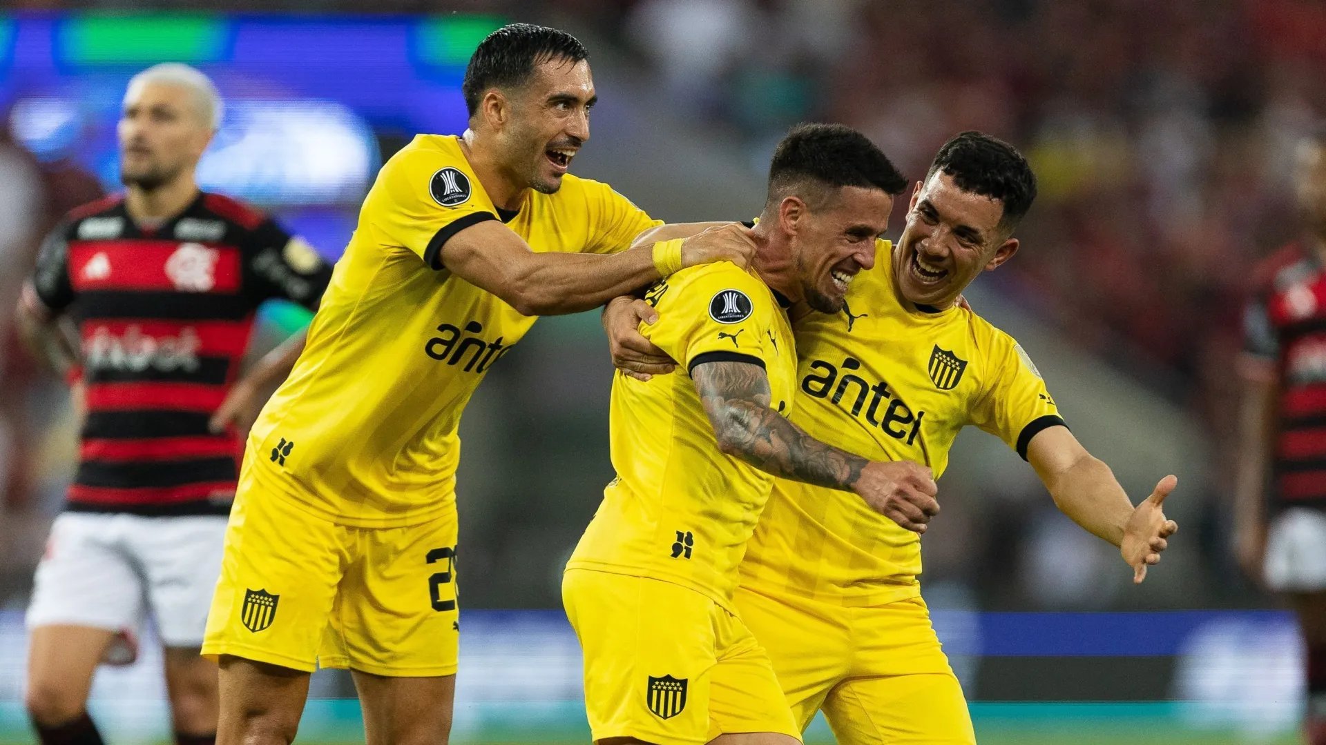 Flamengo é surpreendido pelo Peñarol e larga em desvantagem na Copa Libertadores