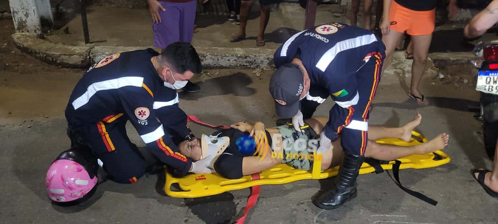 Mulher fica ferida em acidente de trânsito; motorista foge sem prestar socorro em Rio Branco