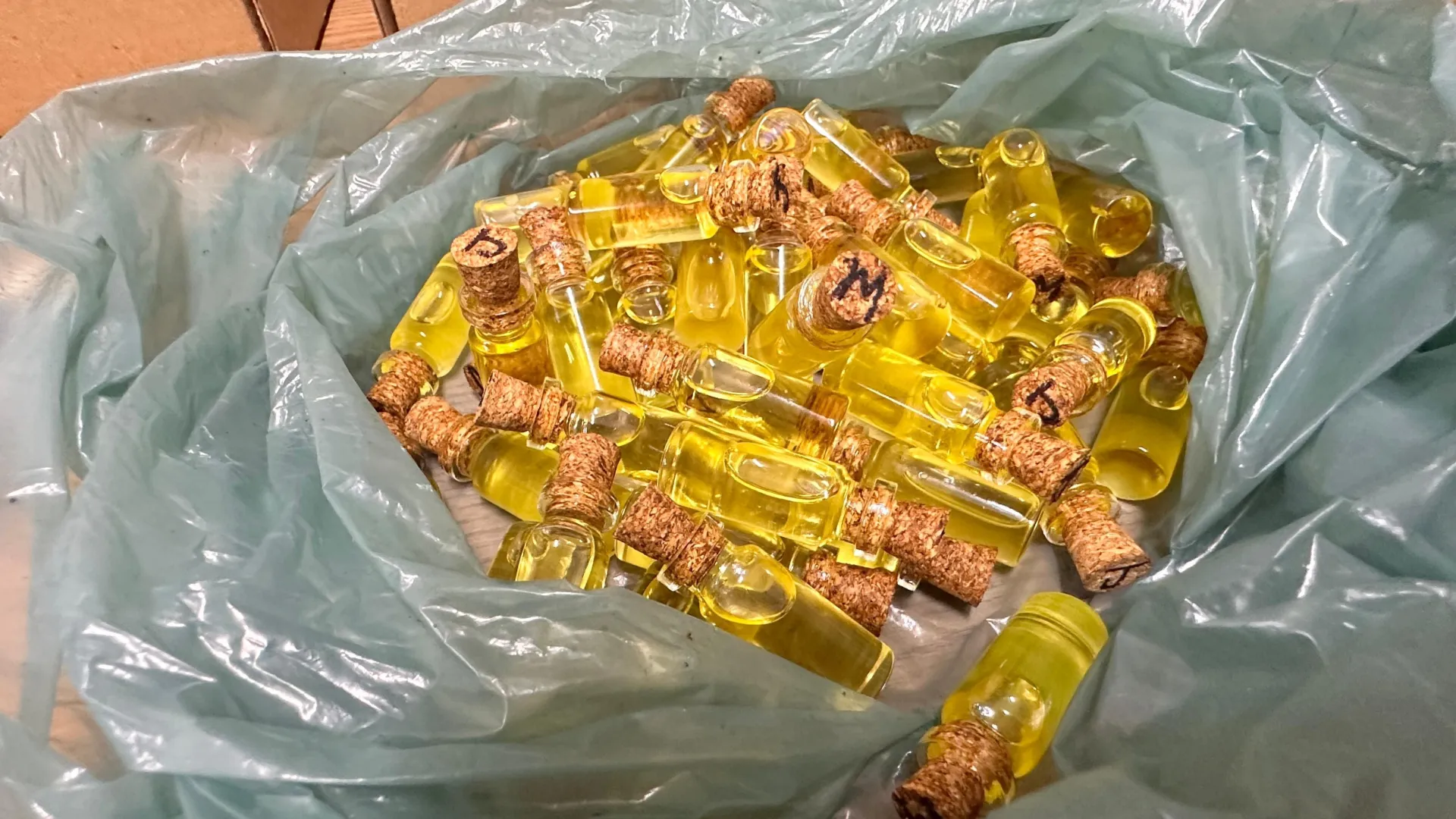 Grupo é preso por vender produtos e lubrificante de cannabis para todo Brasil