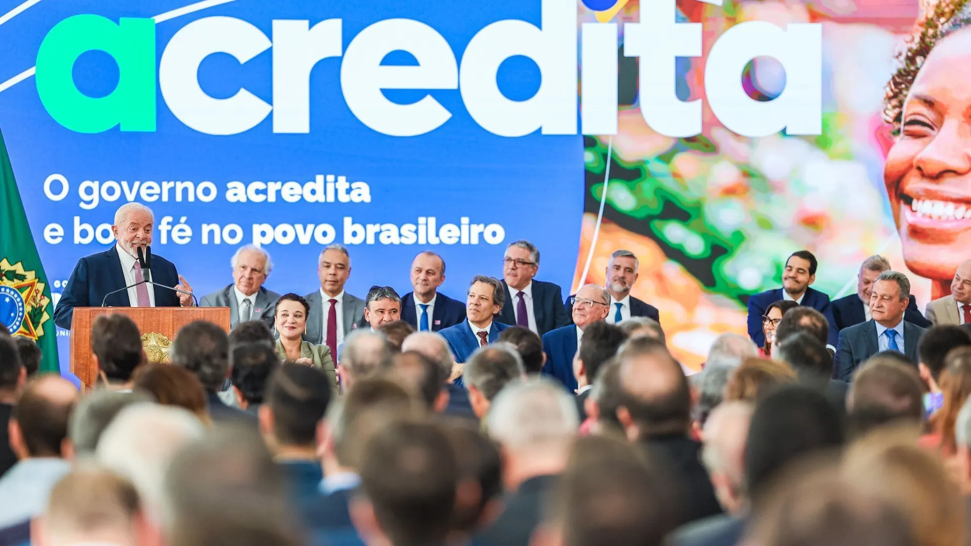Governo federal anuncia cartão de crédito e débito para MEI