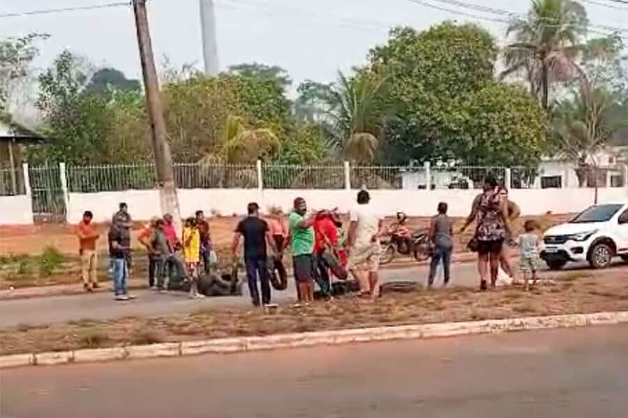 protesto estrda 900×641 protesto estrda 900x641