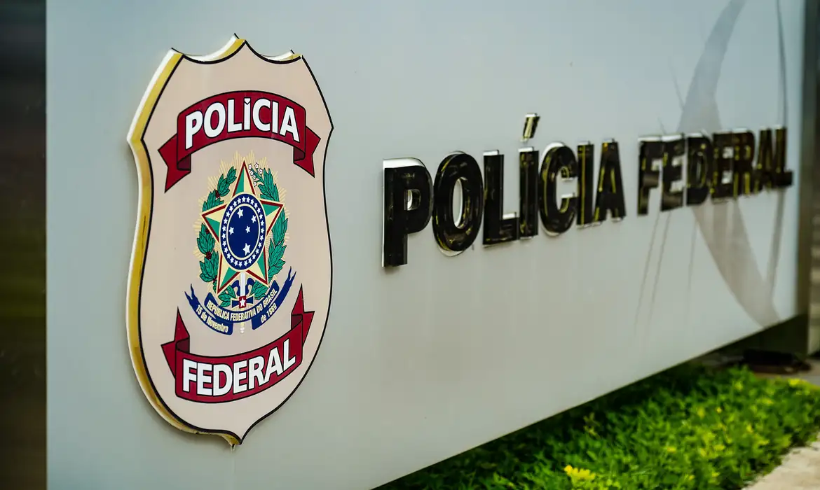 Polícia Federal cumpre 140 mandados em operação contra abuso sexual de crianças