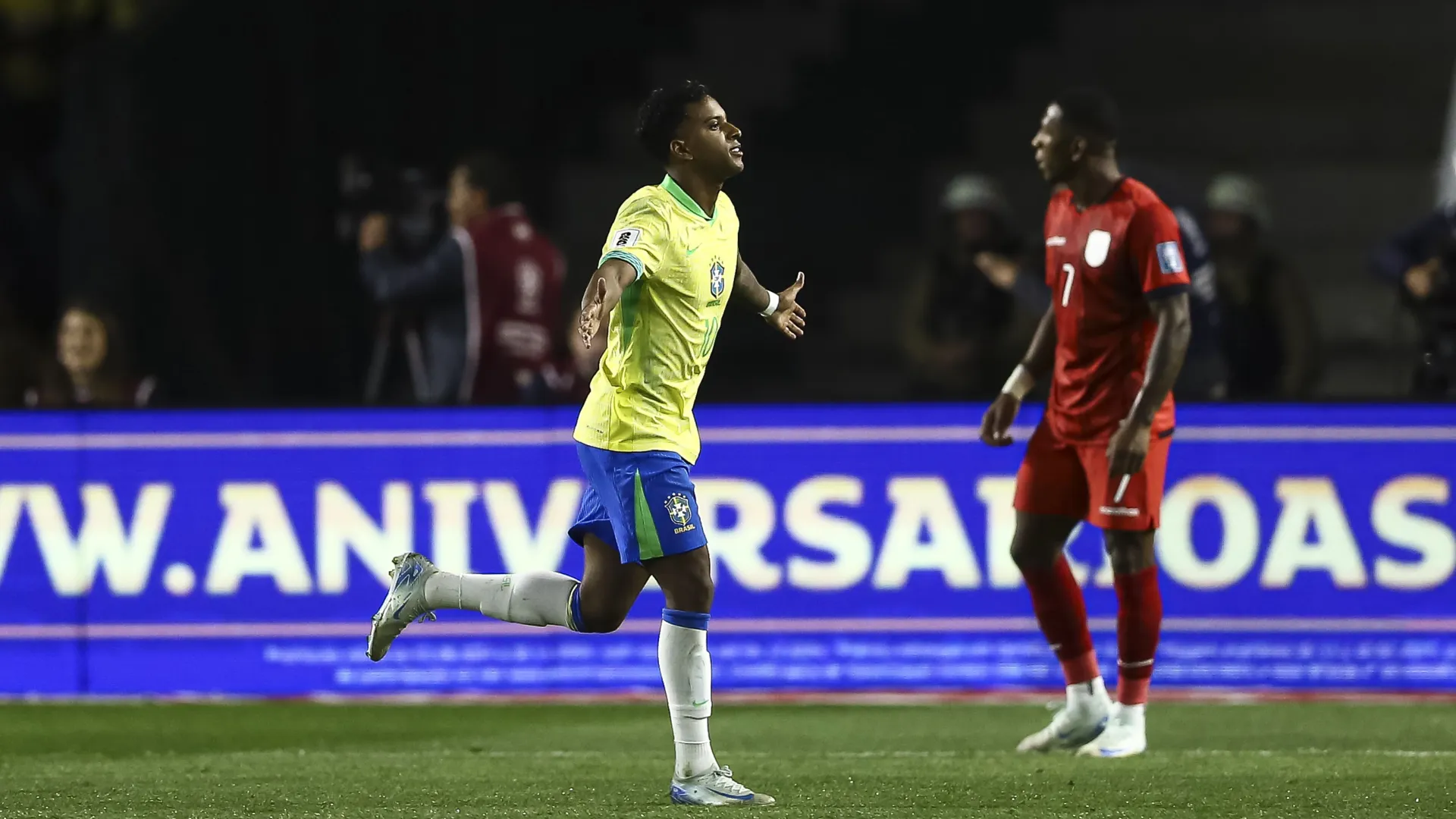 Com gol de Rodrygo, Brasil bate Equador e volta a vencer nas Eliminatórias da Copa