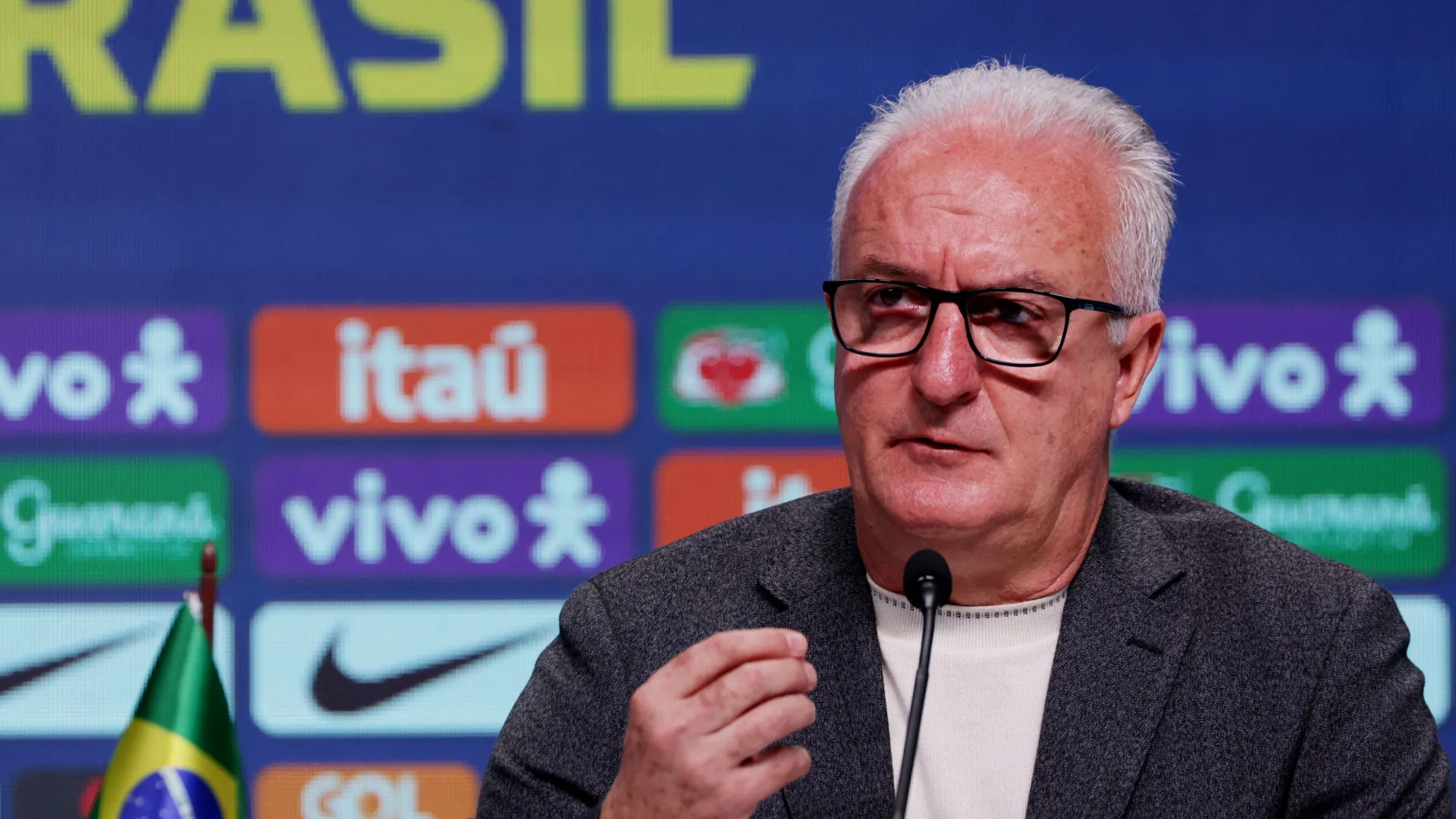 Dorival convoca Seleção Brasileira para jogos das Eliminatórias; veja lista completa
