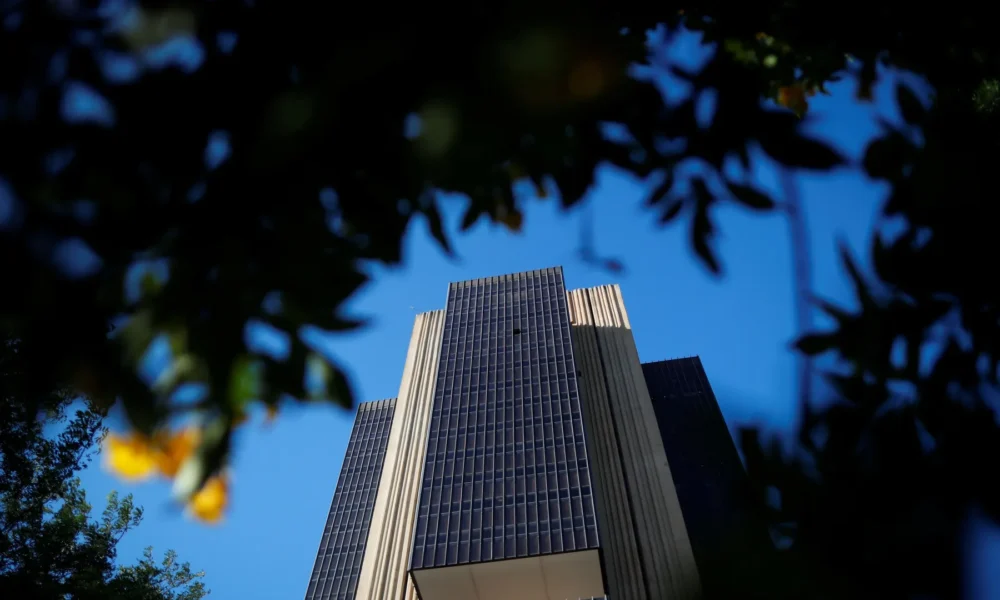 tagreuters.com2024binary_LYNXMPEK840V0-FILEDIMAGE Sede do Banco Central, em Brasília • Adriano Machado/Reuters
