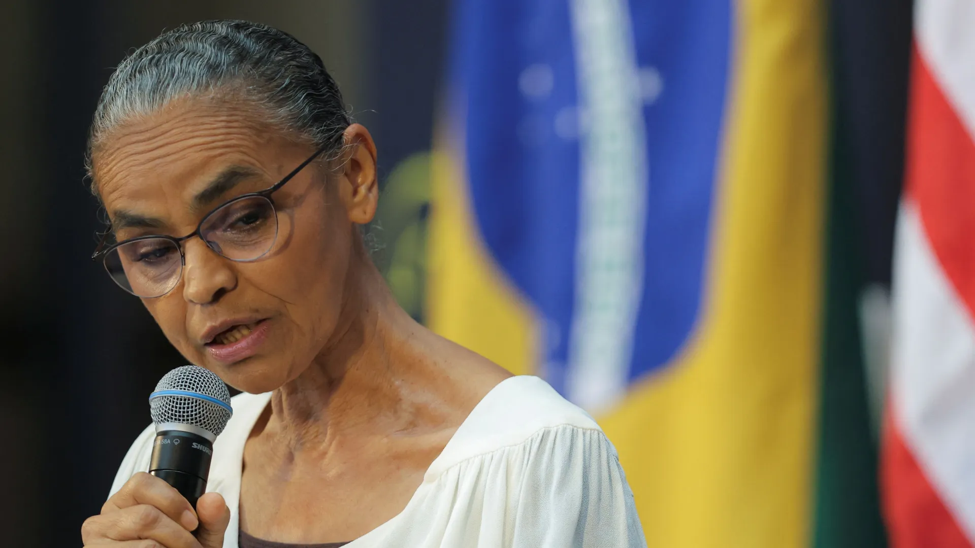 Seca coloca quase 60% do Brasil sob risco de queimadas, diz ministra Marina Silva