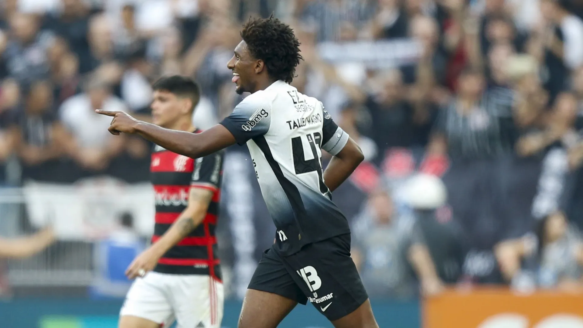 Corinthians vence Flamengo e deixa o Z4 do Campeonato Brasileiro provisoriamente