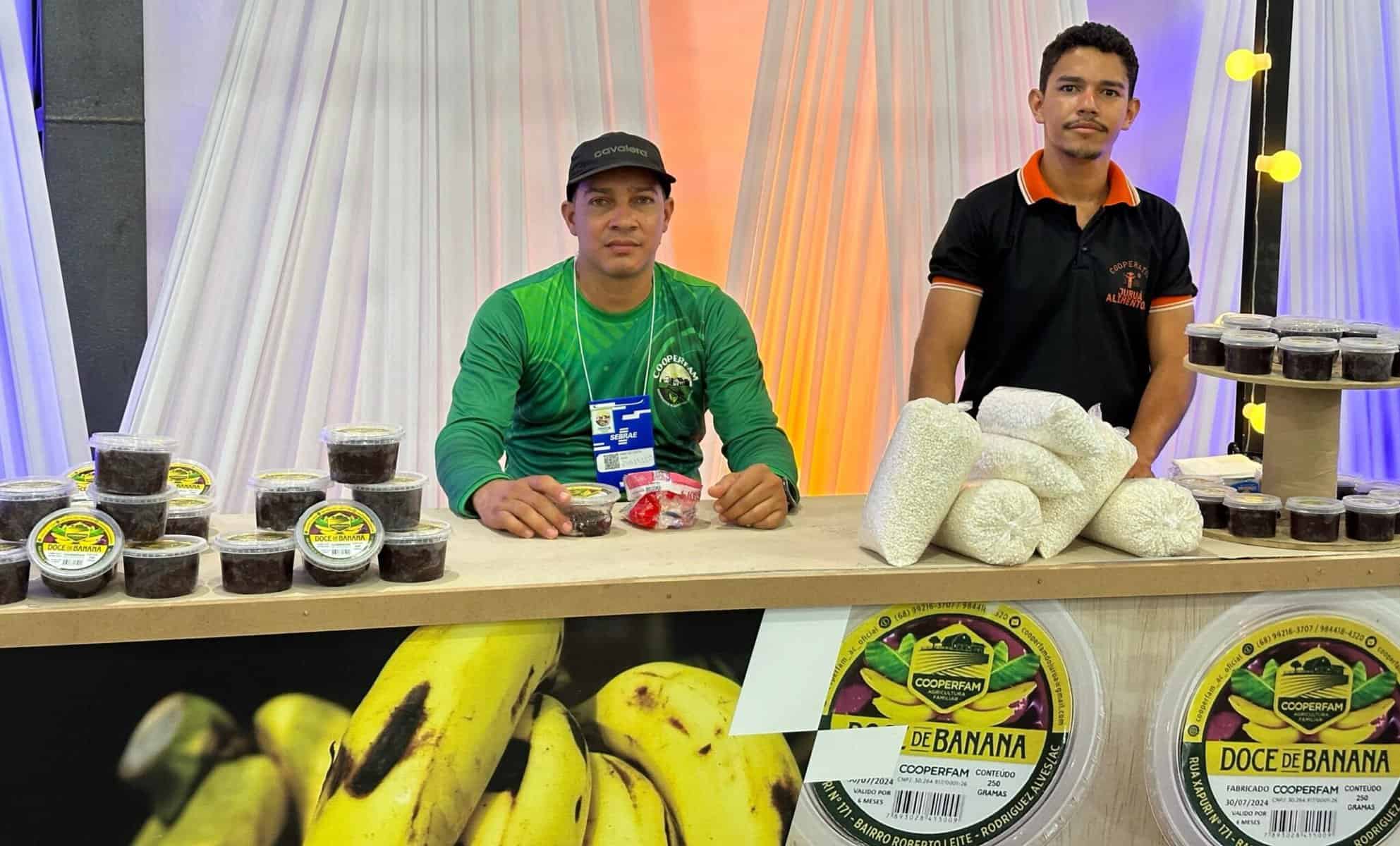 Sebrae exibe produtos acreanos: café, doces artesanais e itens de bambu na Expoacre