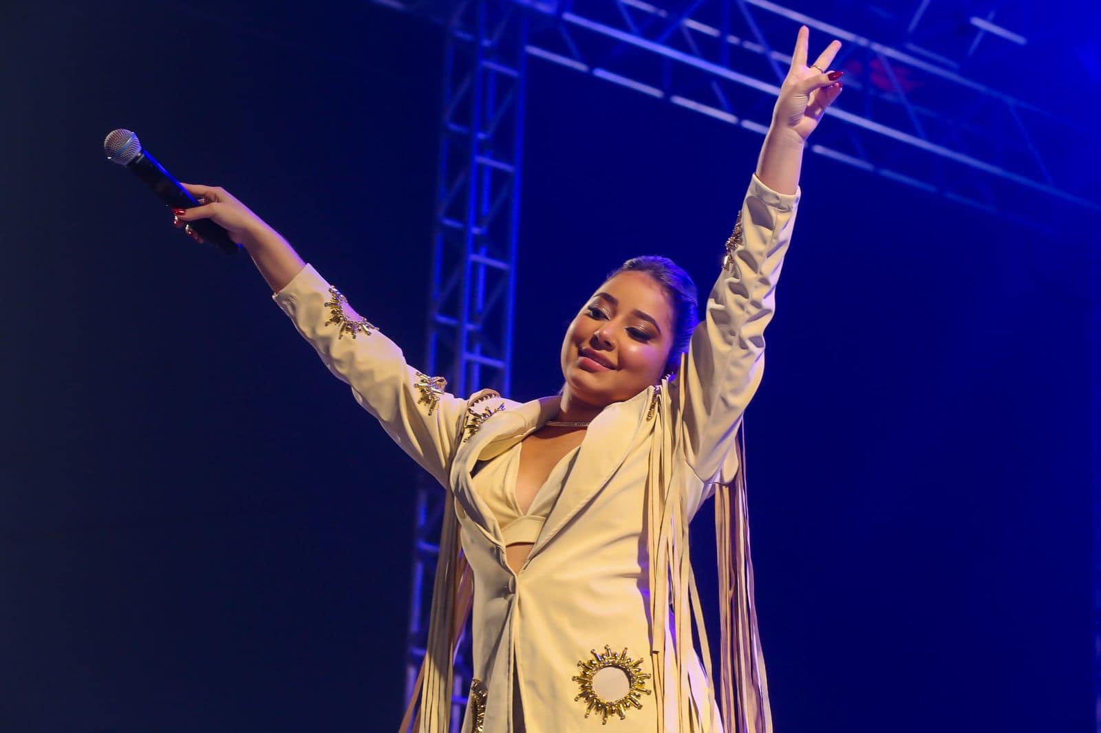 Show de Marília Tavares arrasta multidão na terceira noite da Expoacre 2024