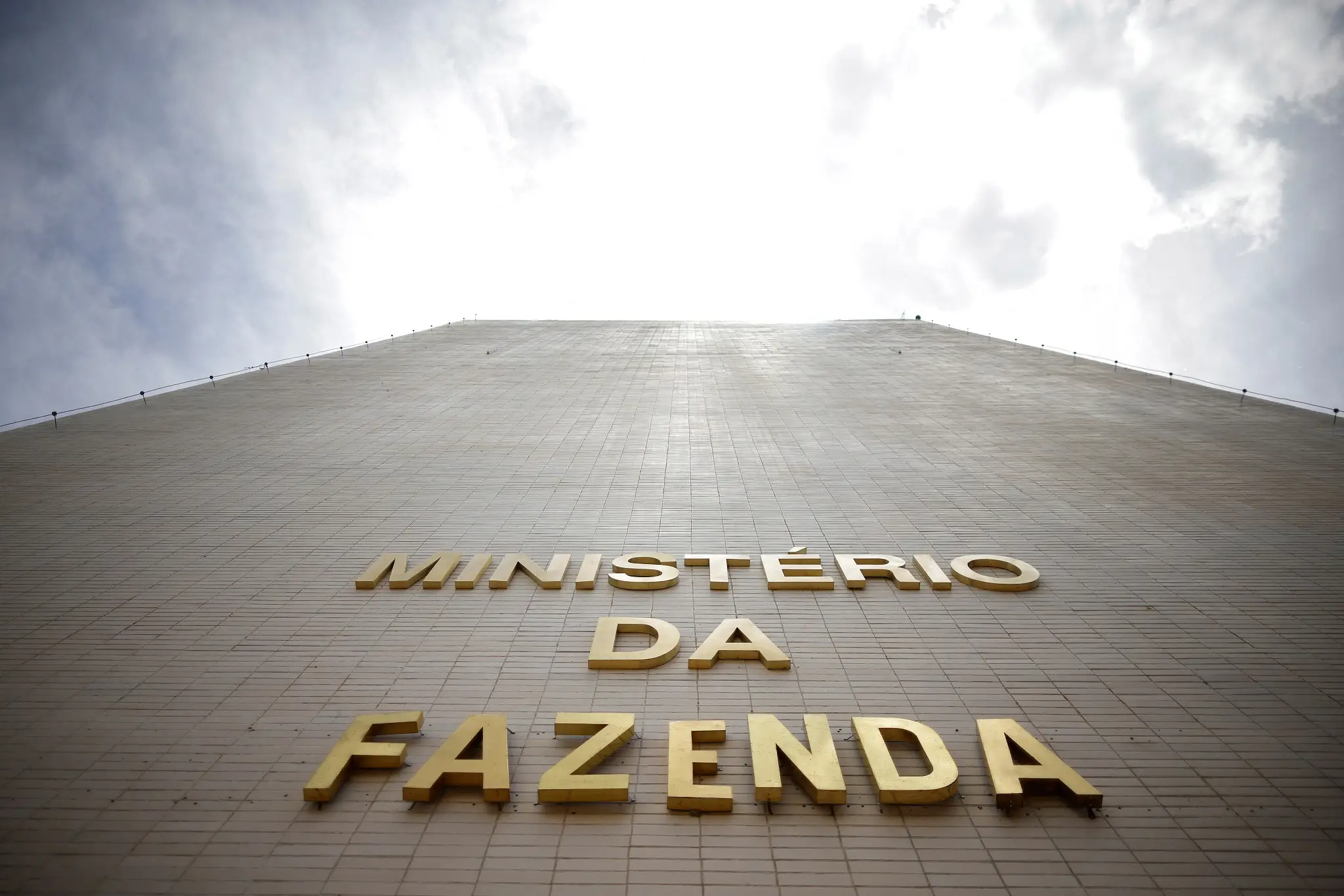 Fazenda anuncia parceria com órgãos internacionais para monitorar setor de apostas