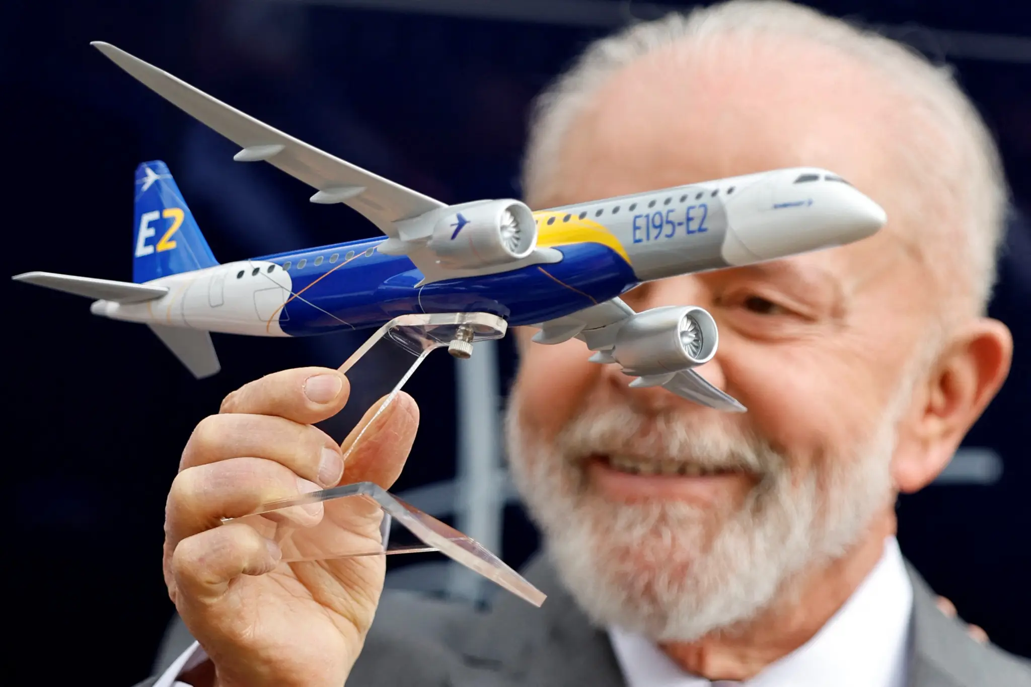 Presidente Lula confirma que comprará novo avião depois de pane no “Aerolula”