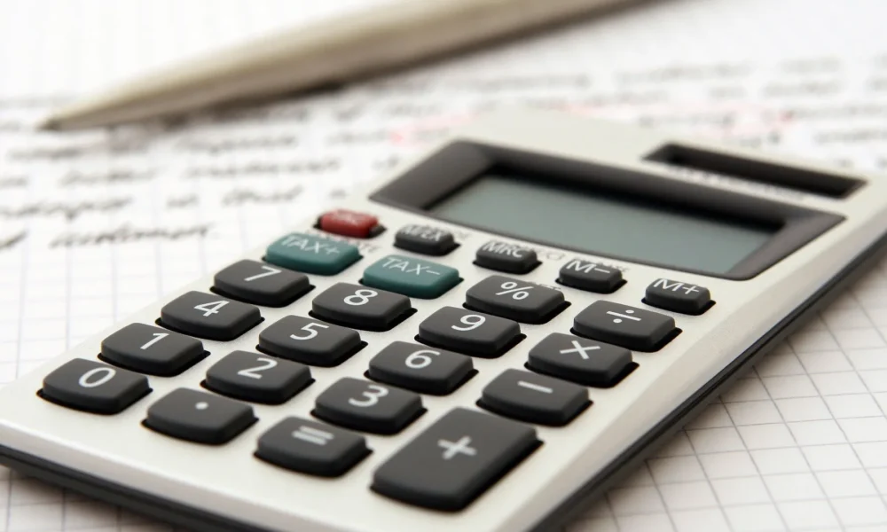 555_A4A085C6A8206A6C-18 Dia de pagar imposto • Foto: Pixabay