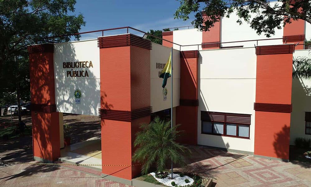 BIBLIOTECAFoto-Pedro-Devani