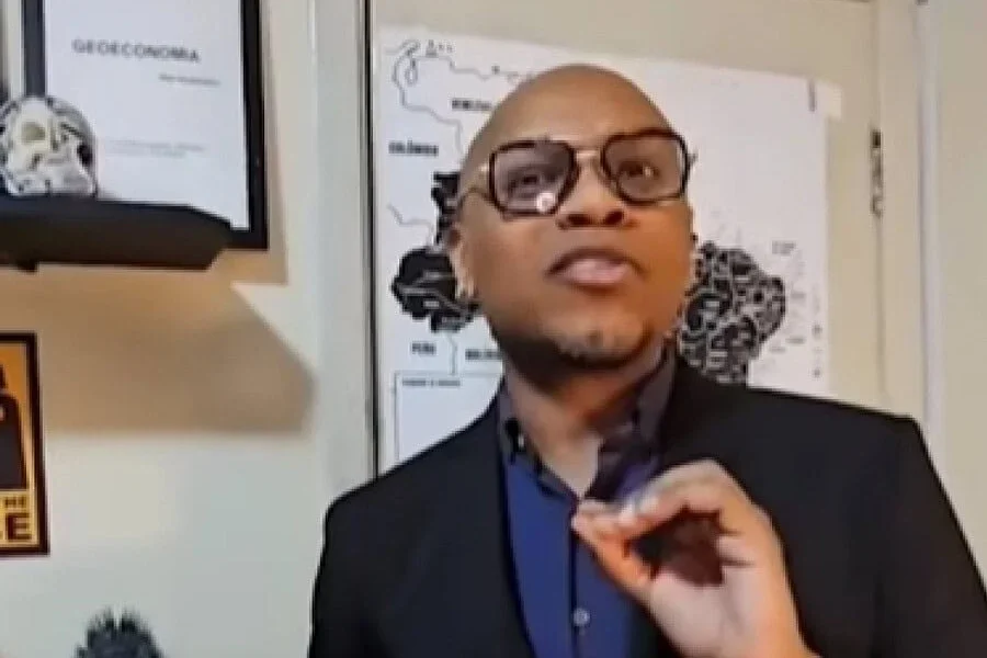 Frame-225-26-900×641 Frame-225-26-900x641