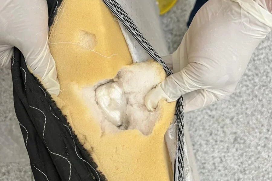 Frame-225-47-900×641 Frame-225-47-900x641