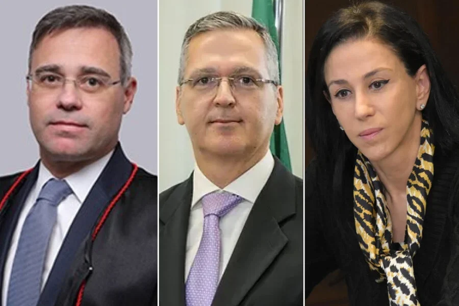 Frame-464-94-900x641