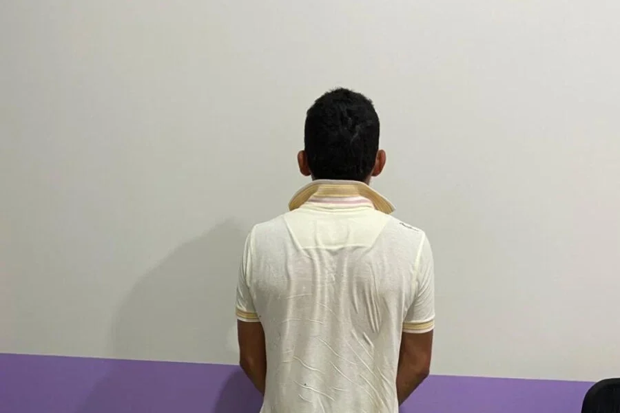 Frame-479-21-900×641 Frame-479-21-900x641