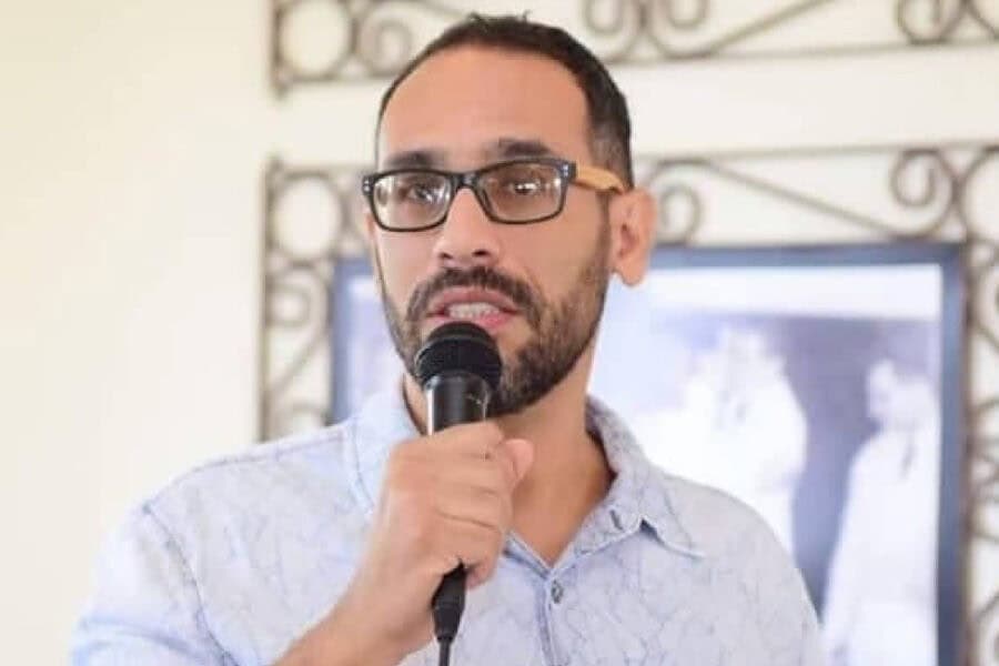 Frame-479-4-900×641 Frame-479-4-900x641