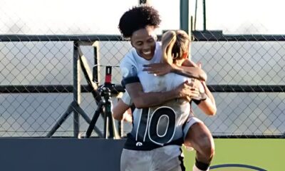 Carol Nogueira comemora o gol do Corinthians com a camisa 10 Gabi Zanotti
Imagem: Alessandra Torres/Conmebol