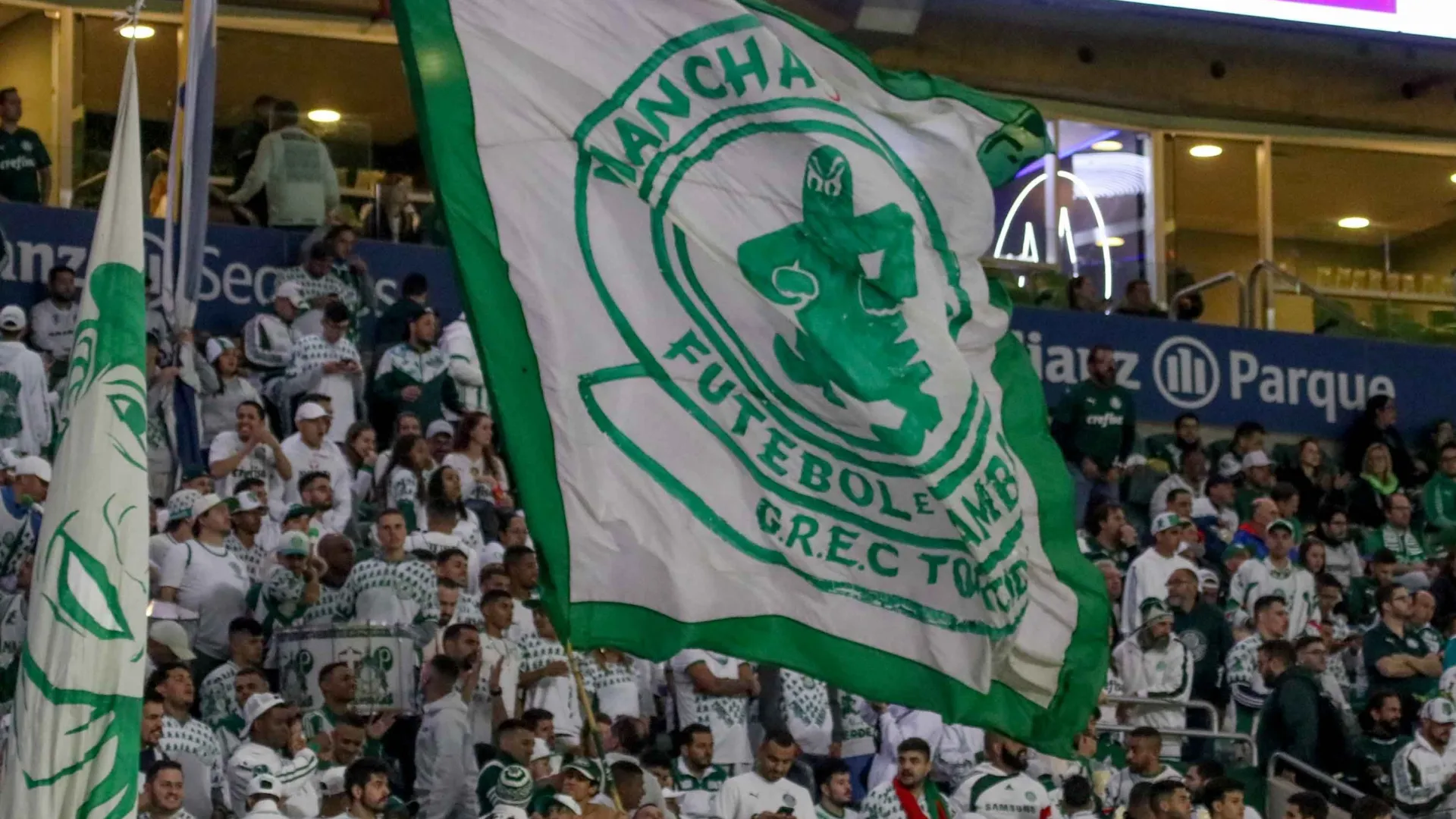 Torcida organizada do Palmeiras é proibida de entrar nos estádios de São Paulo