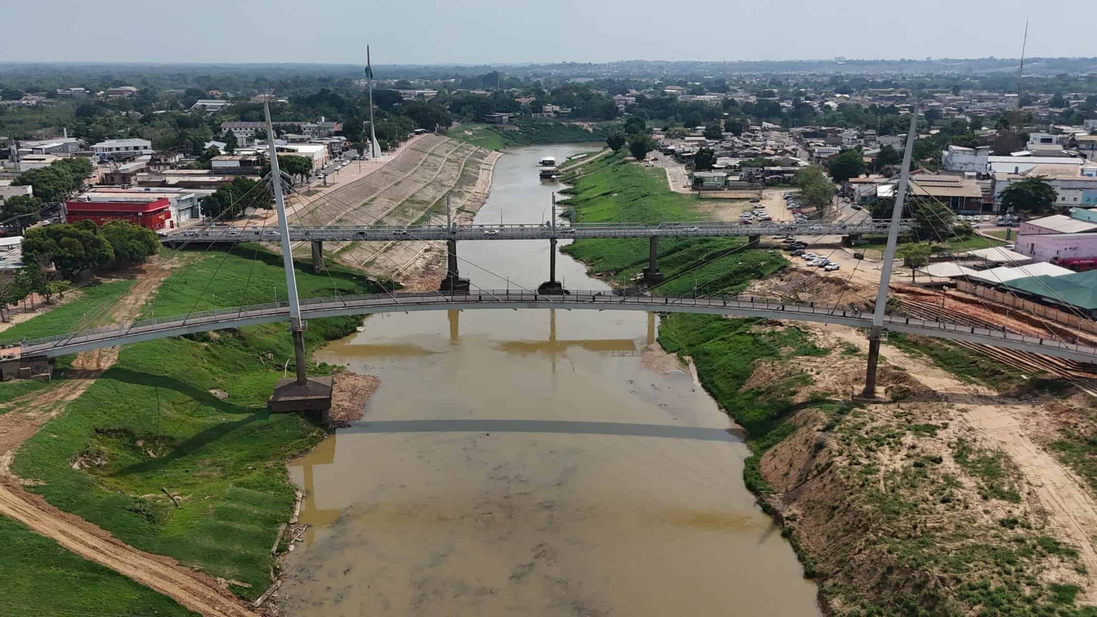 Governo do Estado e Prefeitura de Rio Branco finalizam limpeza do Rio Acre