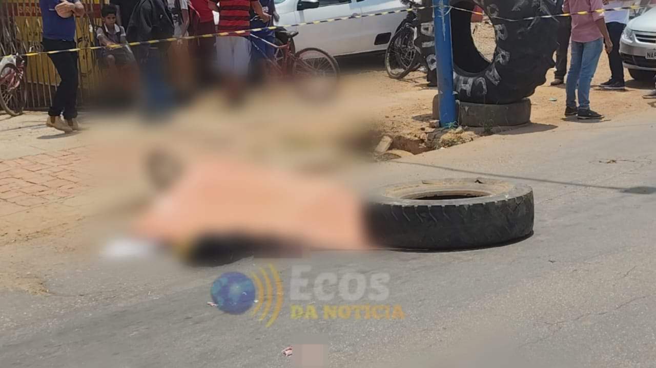 Estudante colide contra pneu de borracharia, cai da bicicleta e morre esmagado por carreta em Rio Branco