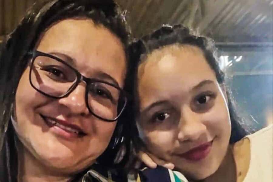 WhatsApp-Image-2024-10-15-at-11.18.53-e1729020915767-900×686 Mayara da Silva, mãe, à esquerda, e Maysa da Silva, filha, à direita I Arquivo pessoal/cedida