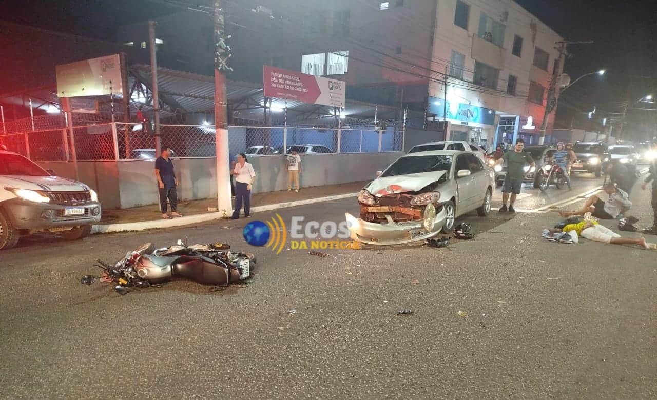 Suspeitos de assalto colidem em fuga e são detidos pela PM em Rio Branco