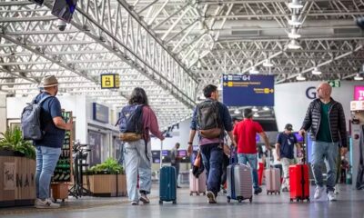 Galeão: uso do FGTS tem objetivo de ampliar número de viajantes — Foto: Guito Moreto / Agência O Globo