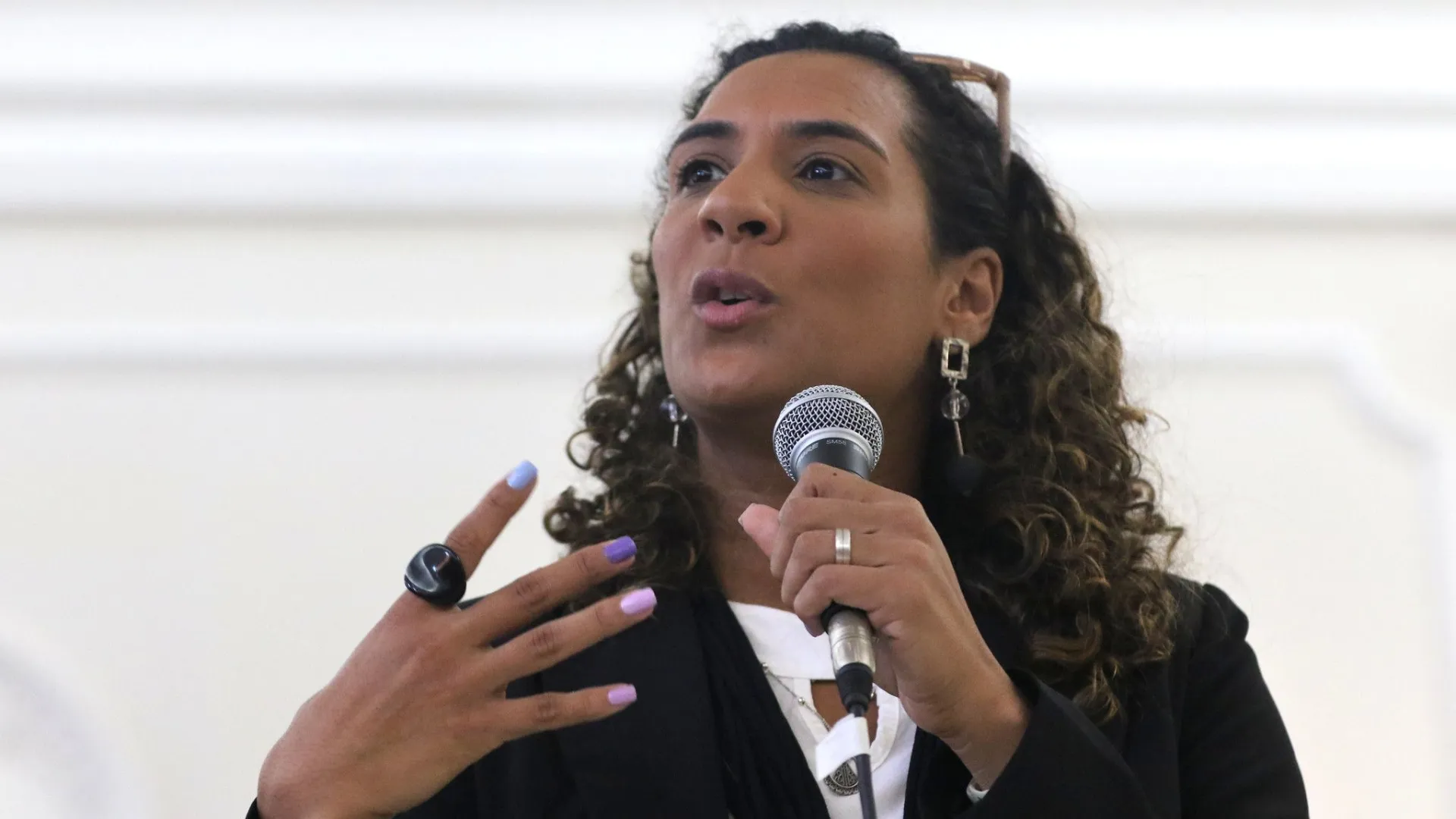 “Só queria que aquilo parasse de acontecer”, diz Anielle após denúncia contra Silvio Almeida