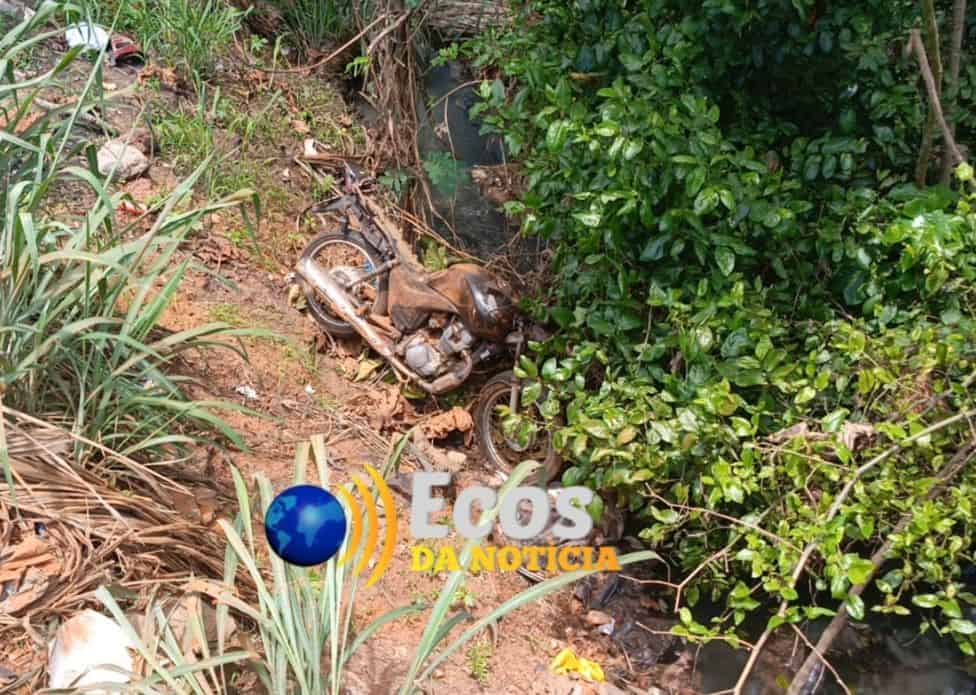 Motociclista é encontrado morto ao lado de córrego as margens da rodovia AC-40