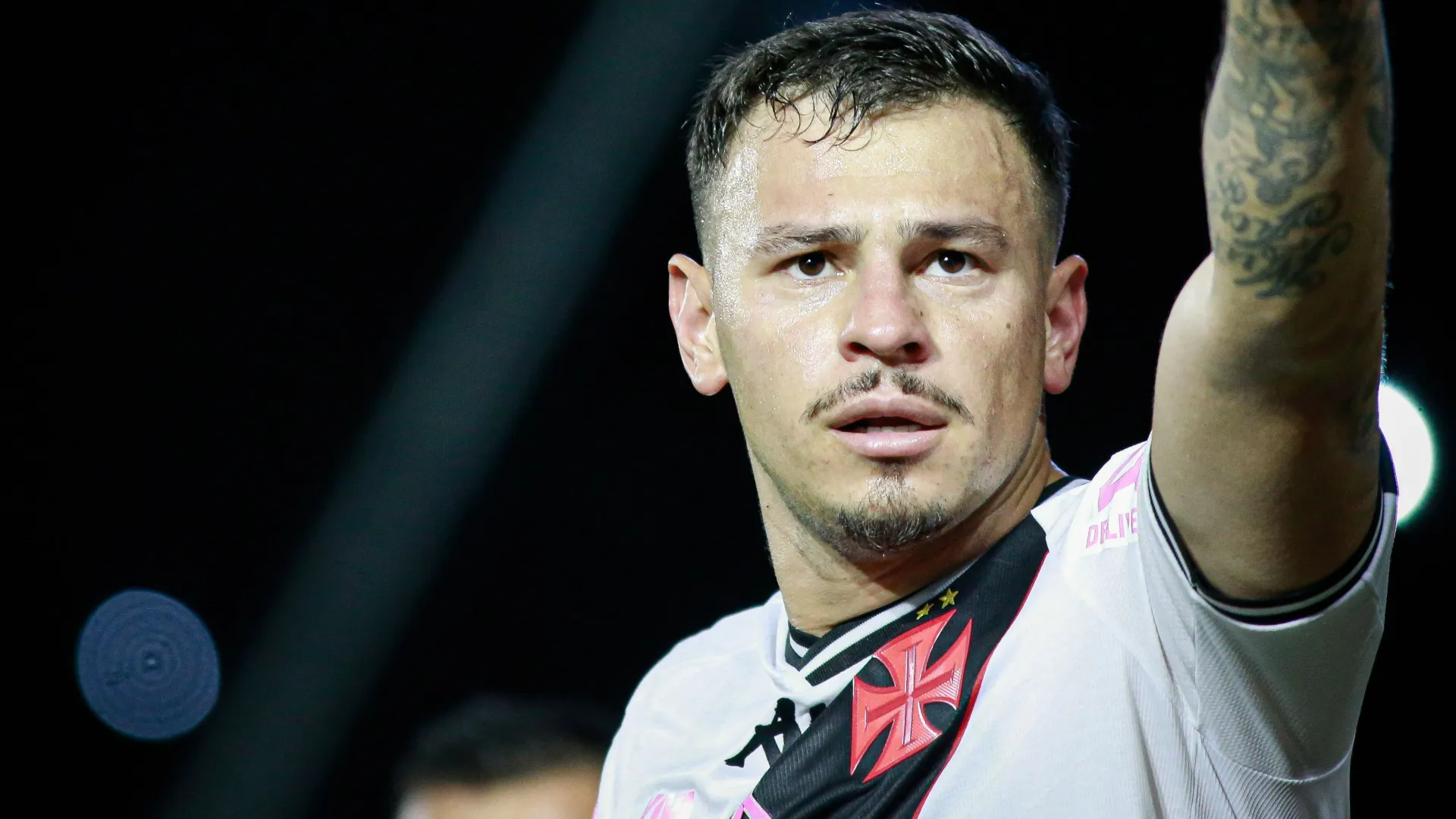 Brasileirão: Vasco vence Cuiabá em jogo atrasado e evita aproximação do Z4