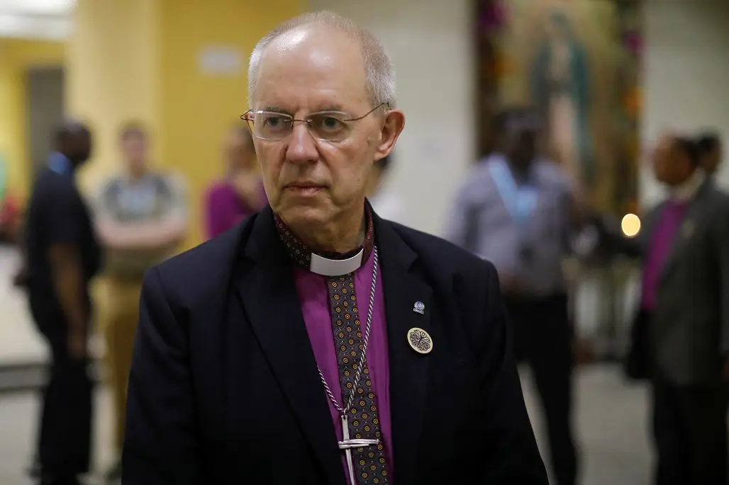 Justin Welby renuncia ao cargo de arcebispo de Canterbury devido a escândalo de abuso