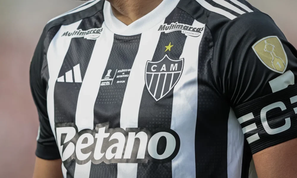 Detalhe da camisa de Hulk, na final da Libertadores • Foto: Pedro Souza / Atlético