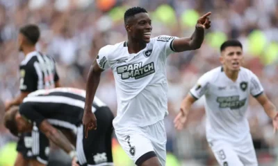 Botafogo-Libertadores-Atletico-MG-e1733000092608 Luiz Henrique comemora o primeiro gol do Botafogo na final da Libertadores • Vitor Silva/Botafogo