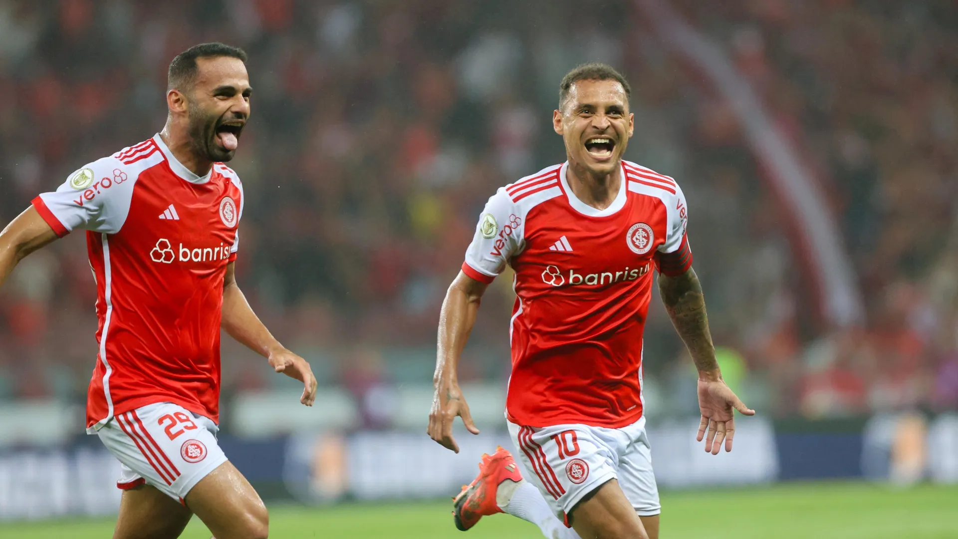 Com golaço de Alan Patrick, Inter vence Criciúma e entra no G4 do Brasileiro